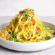 Insalata di mango verde tailandese con mela