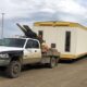 Ram Pickup Driver tirato su mentre rimorchiava una casa mobile non protetta