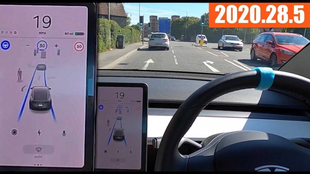 Aggiornamento del pilota automatico Tesla testato per la prima volta su strade difficili