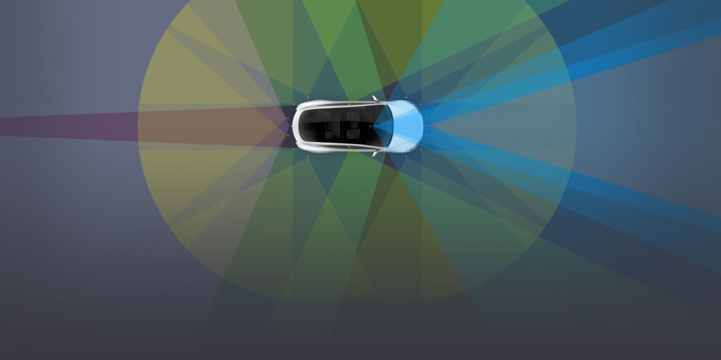 Musk afferma che il software di pilota automatico ricostruito di Tesla sarà disponibile in due o quattro mesi