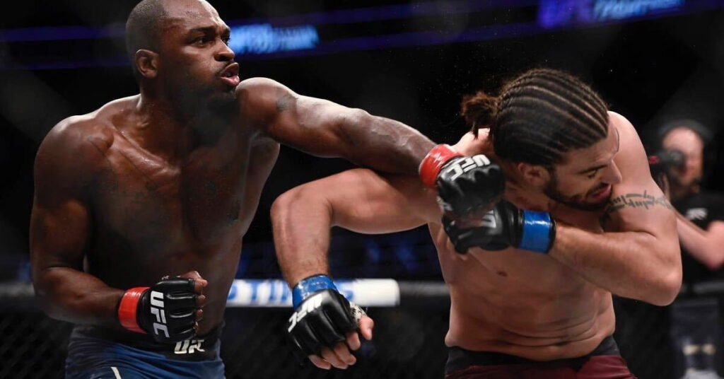 Come guardare UFC Fight Night: Lewis vs. Oleinik in diretta streaming online con ESPN +