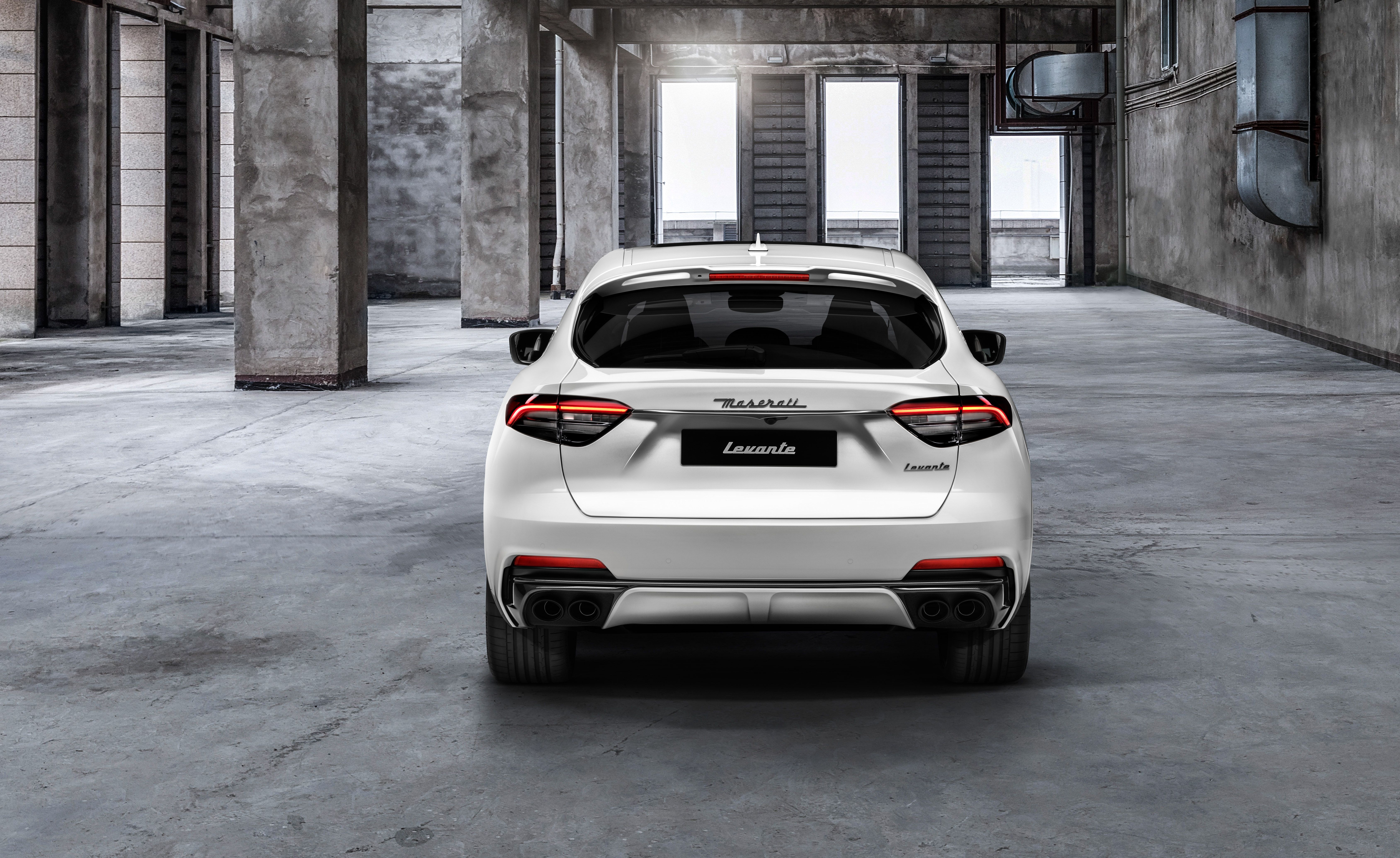 Maserati Levante Trofeo 2021 posteriore 2021 maserati levante trofeo rear