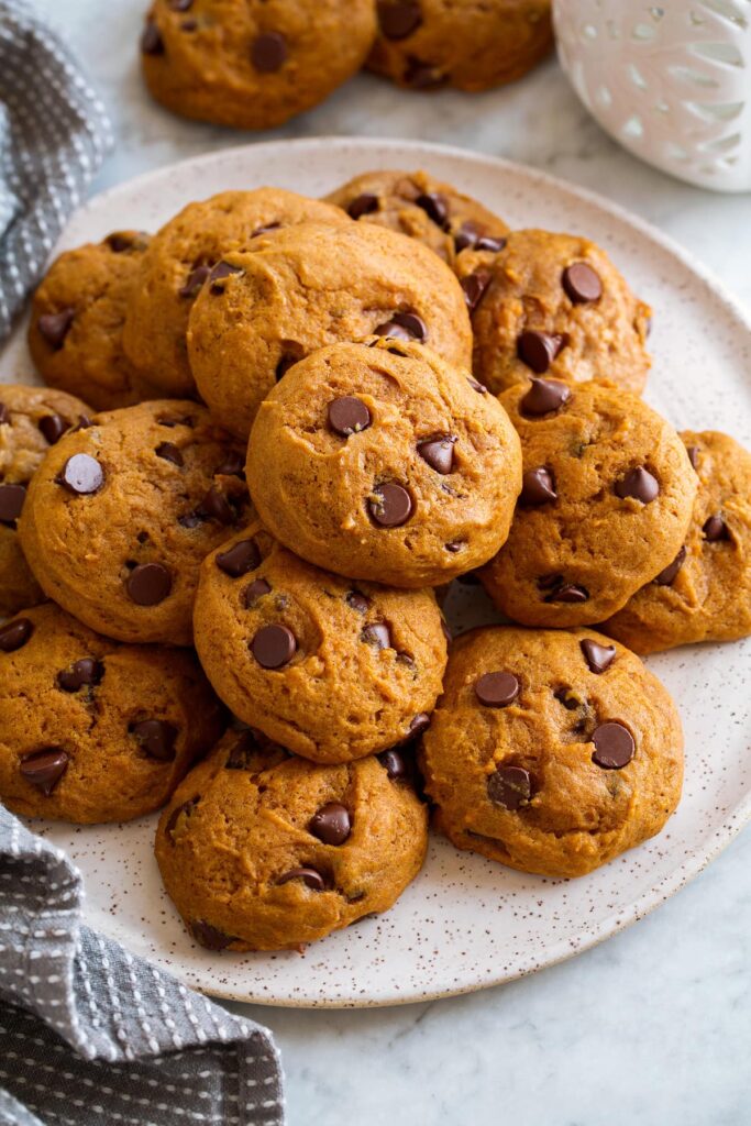 Biscotti con gocce di cioccolato e zucca