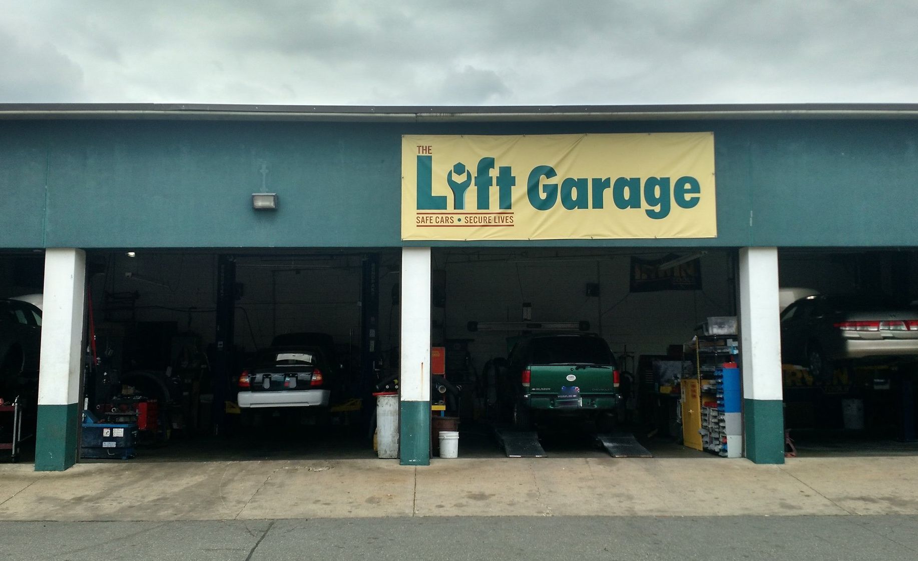 Lift Garage senza scopo di lucro di Minneapolis minneapolis's nonprofit lift garage
