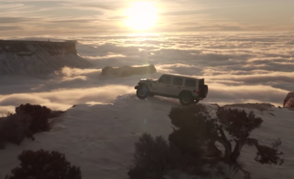 Jeep utilizza le parole di Carl Sagan in Wrangler 4xe Plug-In-Hybrid Commercial