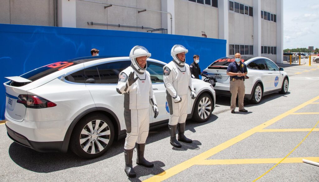 La NASA sta diventando di nuovo cool grazie a Elon Musk e SpaceX