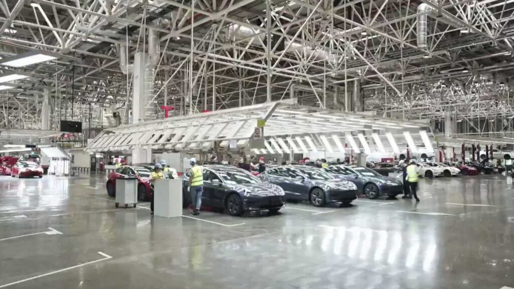 La produzione cinese di Tesla Model Y potrebbe iniziare questo novembre
